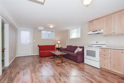 241 Exhibition Street, Guelph, On N1h 4r6