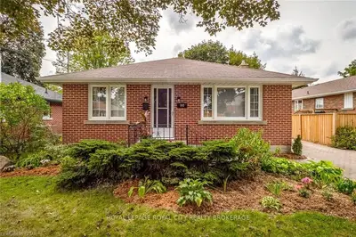 362 Metcalfe Street, Guelph, On N1e 4z7