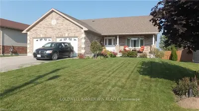 715 Albert Street, Wellington North, On N0g 2l2