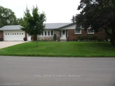 245 Weber Street, Wellington North, On N0g 2l1