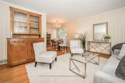 30 St Andrew Street, Guelph, On N1h 1n8