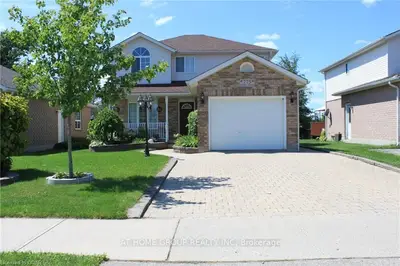 775 Victoria Terrace, Centre Wellington, On N1m 3l5