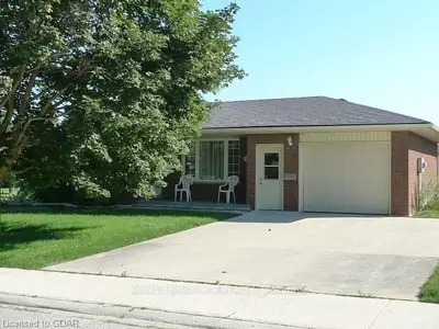 214 Church Street, Wellington North, On N0g 2l2