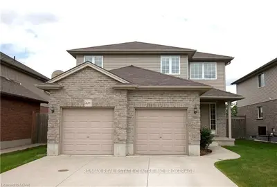 618 Spitfire Street, Woodstock, On N4t 0b5