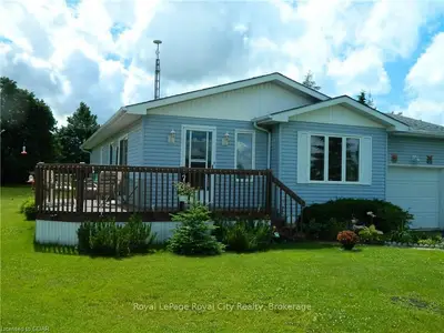 97 Sixth Avenue, Wellington North, On N0g 2k0