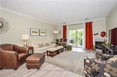 60 Wyndham Street S 207, Guelph, On N1e 7h7