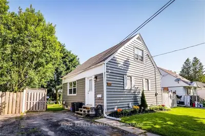 241 Edinburgh Avenue, Centre Wellington, On N1m 1a2
