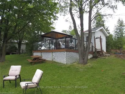 707 Seventh Street, Centre Wellington, On N0b 1j0
