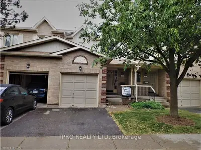 302 College Avenue W 200, Guelph, On N1g 4t6