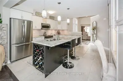 110 Waterford Drive, Guelph, On N1l 0j1