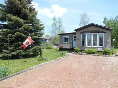 75 Fourth Avenue, Wellington North, On N0g 2k0