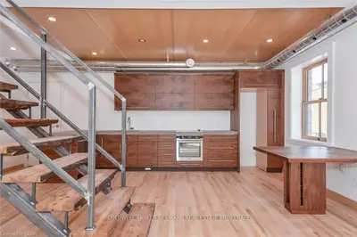 18 Wilson Street 3, Guelph, On N1h 4g5