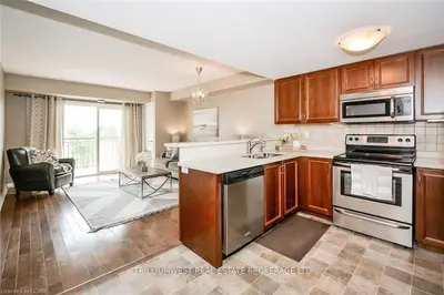 60 Lynnmore Street 406, Guelph, On N1l 0j8