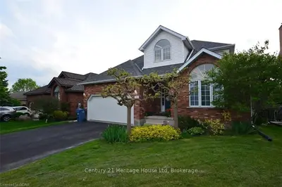 101 Woodland Glen Dr Drive, Guelph, On N1g 3s3