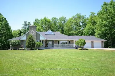 7416 7 Side Road, Wellington North, On N0g 2e0