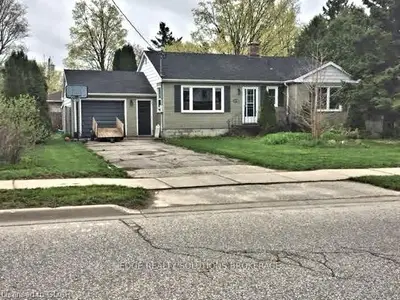 430 Garafraxa Street E, Centre Wellington, On N1m 1e5