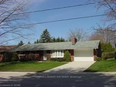 469 Birmingham Street W Street W, Wellington North, On N0g 2l1
