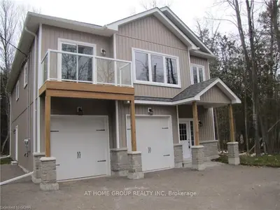 270 Riverside Drive 1, Kawartha Lakes, On K9x 4r1