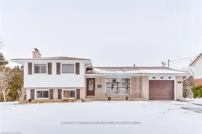 30 Highland Road, Centre Wellington, On N1m 2c4