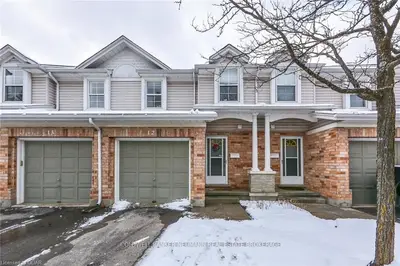 66 Rodgers Road 12, Guelph, On N1g 4y5