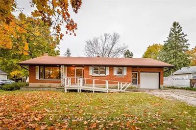 230 Walton Street, Wellington North, On N0g 1a0