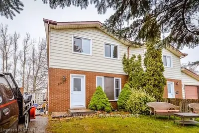 850 Gzowski Street, Centre Wellington, On N1m 3l4