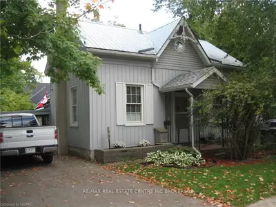 170 Garafraxa Street E, Centre Wellington, On N1m 1c9