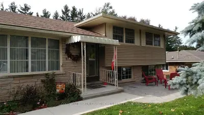 445 Elgin Street, Centre Wellington, On N1m 2c1