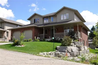38 John Street, Centre Wellington, On N0b 1s0