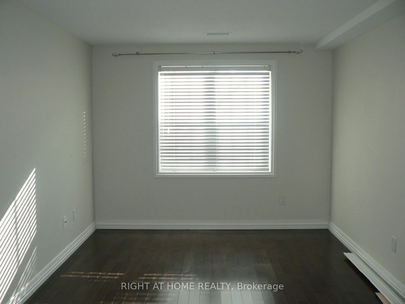 111 Eccles Street S 3, West Centre Town, ON K1R 6S7