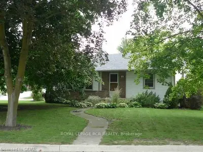 585 Waterloo Street, Wellington North, On N0g 2l3