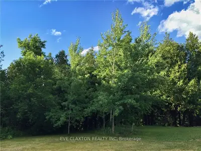 438 South River Road, Centre Wellington, On N0b 1j0