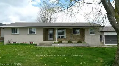 433 King Street E, Wellington North, On N0g 2l2