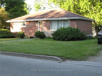 329 Herrick Street N, Centre Wellington, On N1m 2w3