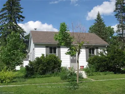221 Smith Street, Centre Wellington, On N0b 1s0