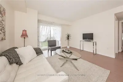 19 Waterford Drive 106, Guelph, On N1l 0h6