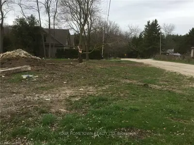 13 George Street, Centre Wellington, On N0b 1s0