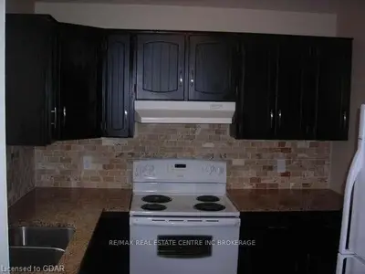 38 Mason Court, Guelph, On N1g 3g9
