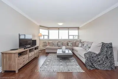 55 Yarmouth Street 906, Guelph, On N1h 4g3