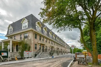 803 Gordon Street 2, Guelph, On N1g 1y8