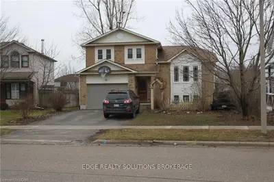 125 Parkside Drive W, Centre Wellington, On N1m 3m4