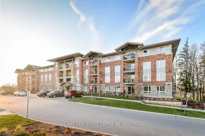 625 St David Street S 210, Centre Wellington, On N1m 0a8