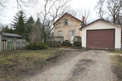 21 Carlton Place, Centre Wellington, On N0b 1s0