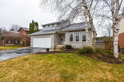 53 Woodland Glen Drive, Guelph, On N1g 3n2