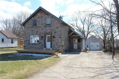 454 St George Street E, Centre Wellington, On N1m 1k8