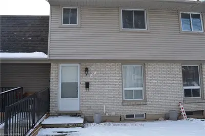 700 Paisley Road 17, Guelph, On N1k 1a3