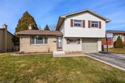 15 Flanders Road, Guelph, On N1g 1v8