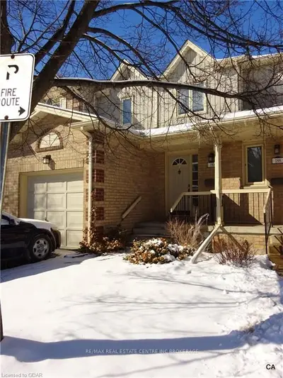 302 College Avenue W 189, Guelph, On N1g 4t6