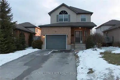 42 Milligan Street, Centre Wellington, On N1m 3s5