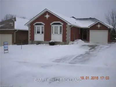 585 Watt Street, Centre Wellington, On N1m 3j4
